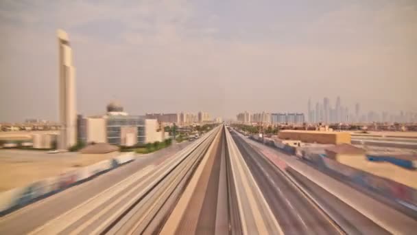 Zugfahrt durch Palmenjumeirah — Stockvideo