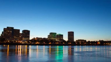 Portland cityscape alacakaranlıkta