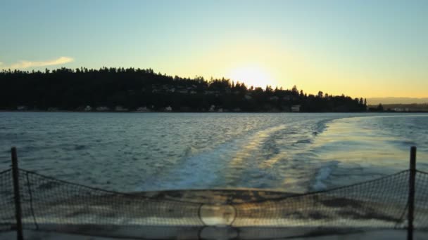 Сіетл Ferry їздити на заході сонця — стокове відео