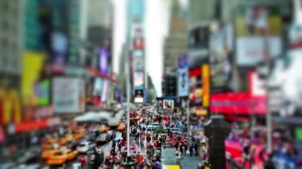 Hektisk stadstrafik på Times Square — Stockvideo