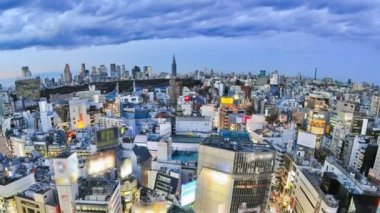 Tokyo cityscape zaman atlamalı
