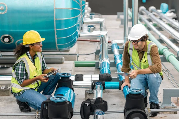 Two Professional Engineer Man Women Working Checking Maintenance Pipeline Construction — Stock fotografie