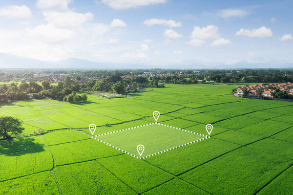 Земельный участок в воздушном виде. GPS регистрация обследования собственности, недвижимости для карты с расположением, площади. Концепция жилищного строительства и застройки. Также дом, дом на продажу, купить, купить, 