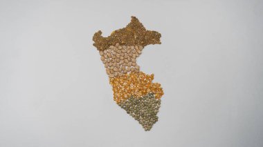 Kanguil tohumları, patlamış mısır, mercimek, nohut ve bezelye ile yapılan Peru haritası. Güney Amerika 'da ya da Latin Amerika' da yerel çiftçilerin gıda egemenliğini temsil eder..
