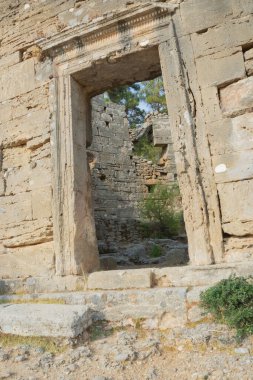 Akdeniz kıyısındaki Pamphylia (Pamphylia, Lyrbe) antik Yunan kenti. Yana, Antalya, Türkiye.