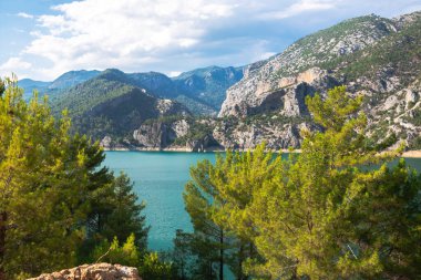 Macera Park Manavgat Oymapnar Yüksek dağın eteklerinde Trekking ve daha fazlası.