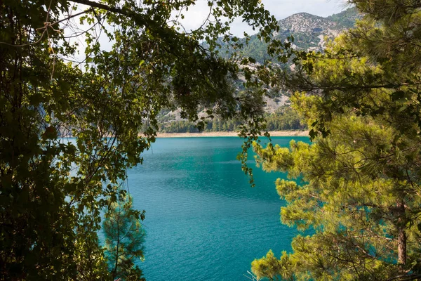Macera Park Manavgat Oymapnar Yüksek dağın eteklerinde, Manavgat nehir manzarası ve daha fazlası.