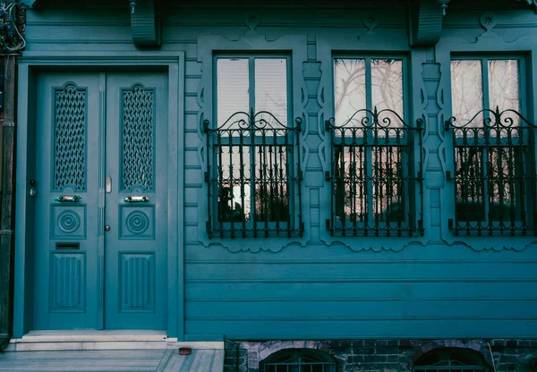 Portes Historiques Anciennes Colorées Kuzguncuk Istanbul Turquie Vue Panoramique Détaillée — Photo