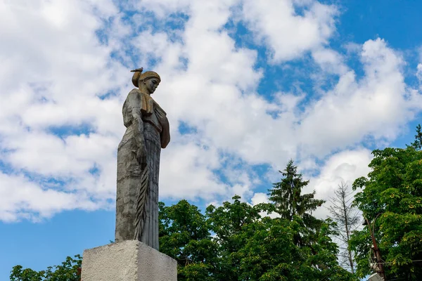 Skulptur Einer Frau Denkmal Für Die Opfer Des Zweiten Weltkriegs — Stockfoto