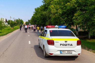 Polis arabası. Metin veya yazıtlar için kopyalama alanı olan bir arkaplan. İllüstrasyon başyazısı. 12 Temmuz 2021 Balti Moldova.