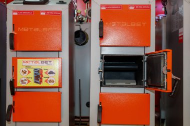 Isıtma için kazan. İllüstrasyon başyazısı. 24 Eylül 2021 Balti Moldova.