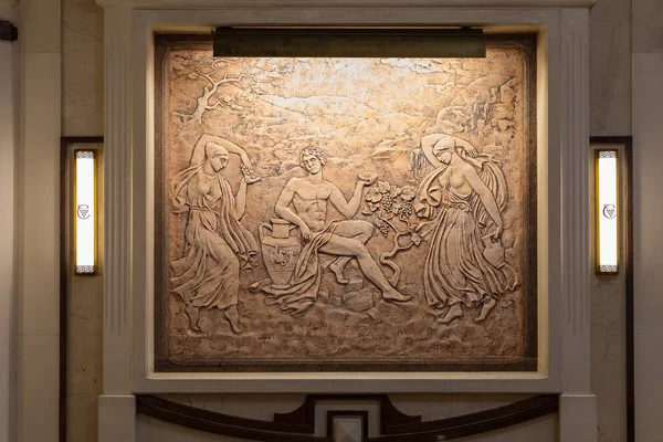 26 Mart 2021, Cricova Moldova, Avrupa 'nın en büyük şarap mahzenlerinden birinde iç dekorasyon temalı. Geçmişi. Ülkenin en önemli eğlencesi..