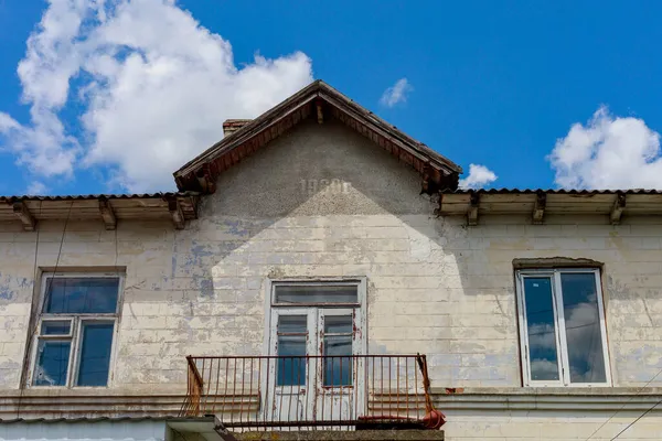 Ancien Bâtiment Résidentiel Datant 1960 Arrière Plan Avec Espace Copie — Photo