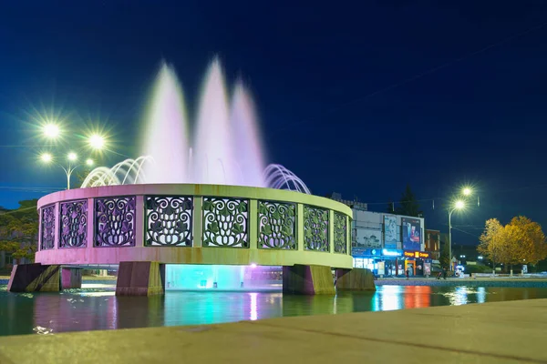 Central City Fontän Upplyst Natten Stadens Mest Igenkännliga Turistattraktion Bakgrund — Stockfoto