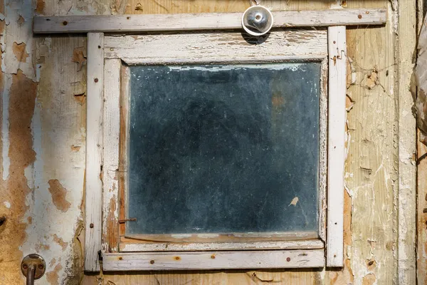 Okno Starego Awaryjnego Mieszkania Ubóstwo Niedola Kontekst — Zdjęcie stockowe