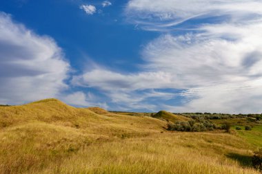 Doğu Avrupa 'nın dağlık doğası. Metin veya yazıtlar için kopyalama alanı olan arkaplan