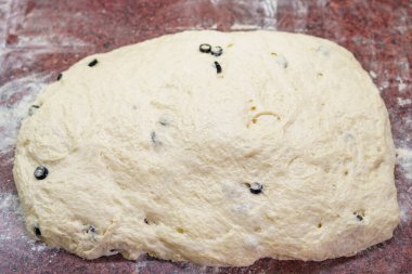 Ciabatta 'da İtalyan ekmeği için Hamur. Ev yapımı ekmek. Seçici odaklı arkaplan ve metin için alanı kopyala.