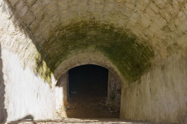 Antika mahzen ya da bodrum. Metin veya harf için kopyalama alanı olan arkaplan