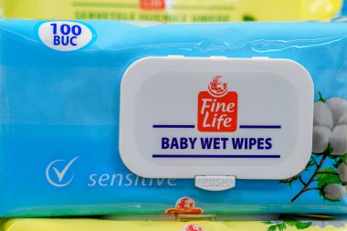 Islak mendil. Metin için kopyalama alanı olan arkaplan. İllüstrasyon başyazısı. 18 Aralık 2021 Balti Moldova.