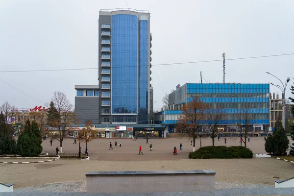 2021年12月5日 摩尔多瓦巴尔提 说明性社论 独立街市中心广场的景观 — 图库照片