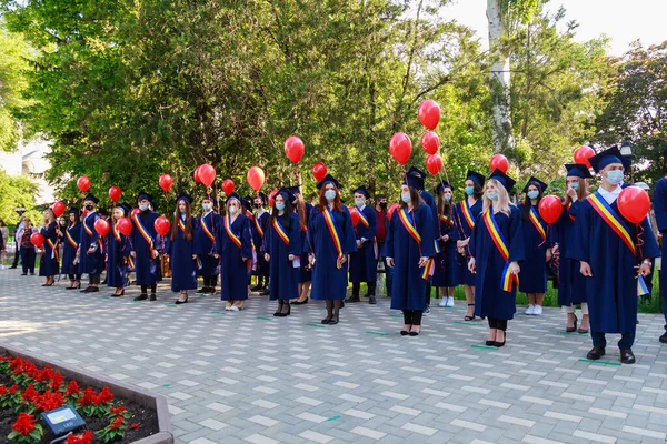 Diplômés Jour Remise Des Diplômes Beltsy Moldavie Mai 2021 Usage — Photo