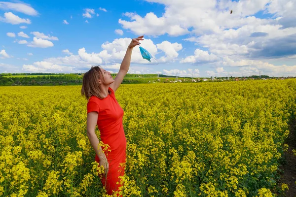 Young Pretty Woman Colored Dress Lightning Cheerful Yellow Background Blooming — Stock Photo, Image