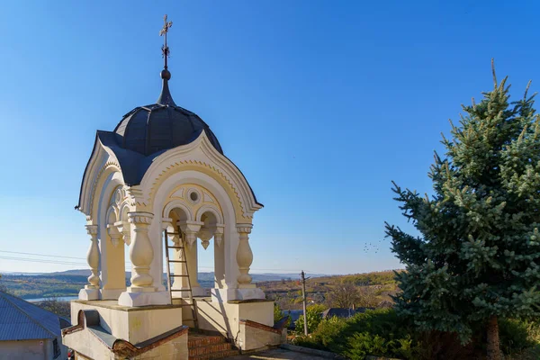 Velmi Krásná Klasická Stavba Kostelní Zvonice Nádherným Výhledem Kultura Náboženství — Stock fotografie