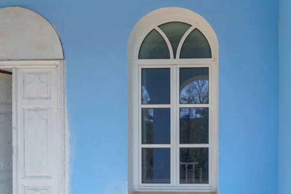 Reconstruction Windows Old House Selective Focus Background Copy Space Text — Fotografia de Stock