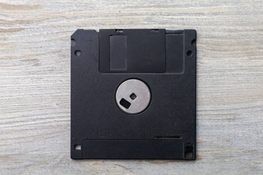 Masada disket var. Nostalji konsepti. Tarihe geçmiş bir temel ya da nesne. Metin için kopyalama alanı olan arkaplan