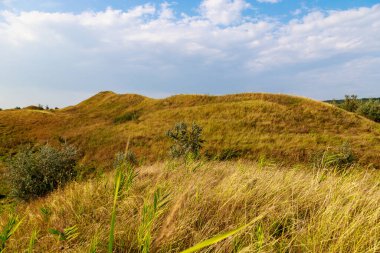 Doğu Avrupa 'nın dağlık doğası. Metin veya yazıtlar için kopyalama alanı olan arkaplan