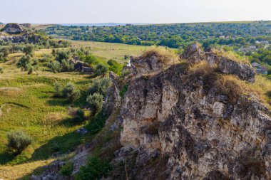 Doğu Avrupa 'nın dağlık doğası. Metin veya yazıtlar için kopyalama alanı olan arkaplan
