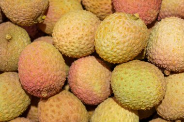 Çiftlik organik litchi. Perakende markette doğal vitaminler. Metin için kopyalama alanı olan seçici odak.