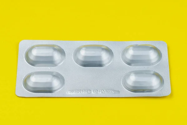 Blister Pack Five Tablets Pills Concept Five Working Days Yellow — Stock Photo, Image