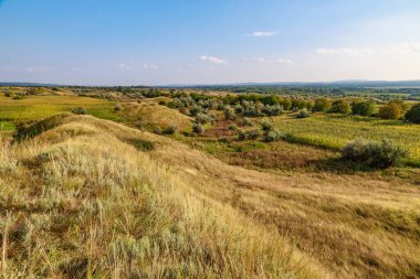 Doğu Avrupa 'nın dağlık doğası. Metin veya yazıtlar için kopyalama alanı olan arkaplan