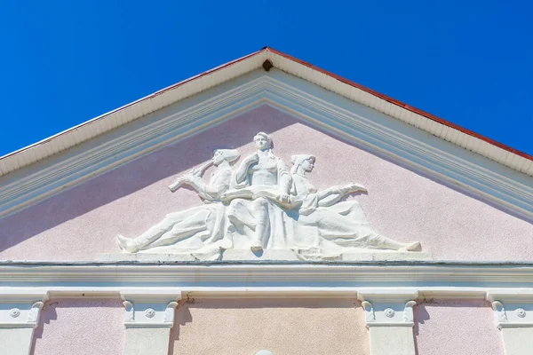 Antikes Denkmal Für Friedliche Frauen Hintergrund Mit Kopierraum Für Text — Stockfoto