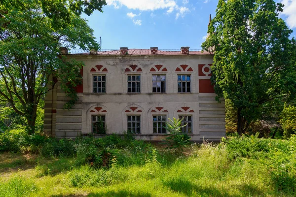 Elhagyott Rothadó Századi Történelmi Örökség Egy Régi Gazdátlan Birtok Háttér — Stock Fotó