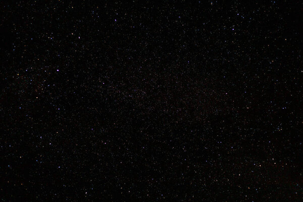 Звездная ночь в августе. Звезды на небе. Фон с местом для копирования текста или надписи