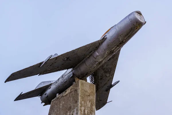 Denkmal Für Ein Altes Oldtimer Flugzeug Hintergrund Mit Kopierraum Für — Stockfoto