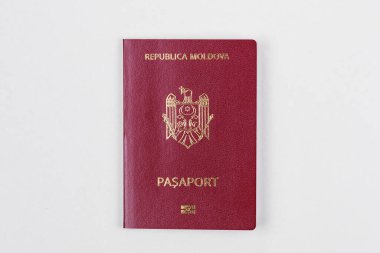 Moldova Cumhuriyeti vatandaşının modern yabancı pasaportu. Metin için kopyalama alanı olan arkaplan.