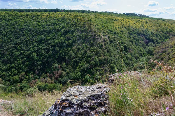 Doğu Avrupa Nın Vahşi Kayalık Dağlık Doğası Metin Için Kopya — Stok fotoğraf