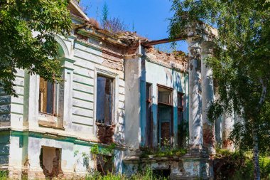 Eski mimarinin terk edilmiş tarihi ve kültürel mirası. Kıyametin olağandışı ayrıntıları. Arkaplan