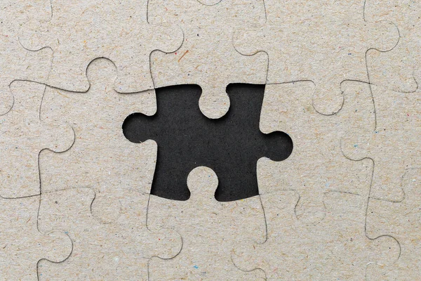 Tek elementi olmayan bulmacalar. Metin veya yazı için boşluk kopyala.