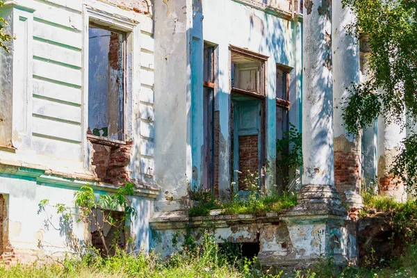 Abandonado Património Histórico Cultural Abandonado Antiga Arquitectura Detalhes Incomuns Olhar — Fotografia de Stock