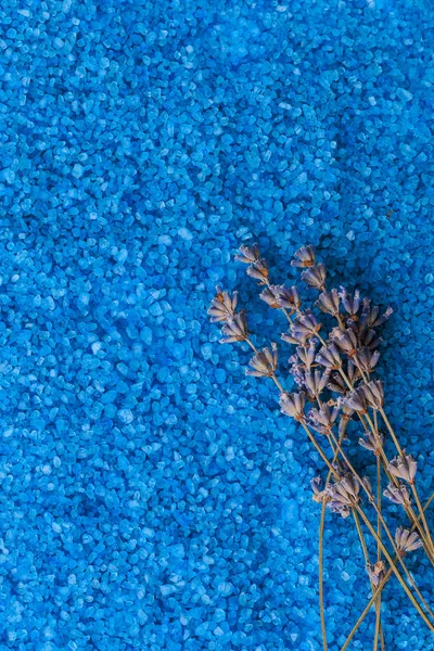 Гербарий Сушеные Лавандовые Цветы Фоне Морской Ароматической Соли Ванн Ароматерапия — стоковое фото