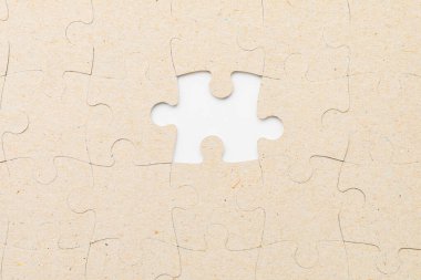 Tek elementi olmayan bulmacalar. Metin veya yazı için boşluk kopyala.