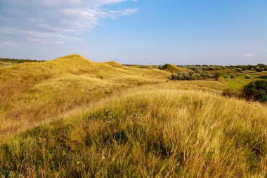 Doğu Avrupa 'nın dağlık doğası. Metin veya yazıtlar için kopyalama alanı olan arkaplan