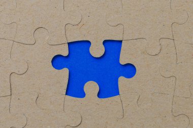 Tek elementi olmayan bulmacalar. Metin veya yazı için boşluk kopyala.