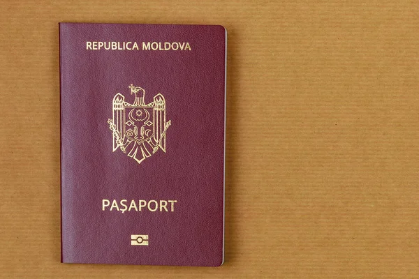 Pasaporte Extranjero Moderno Ciudadano República Moldavia Fondo Con Espacio Copia —  Fotos de Stock