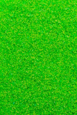 Deniz aromalı tuzunun dokusu. Spa ve rahatlama konsepti. Arkaplan ya da fon. Tasarım için boş ya da bir tasarımcı için kopyalama alanı. Dikey resim.