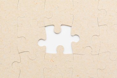 Tek elementi olmayan bulmacalar. Metin veya yazı için boşluk kopyala.